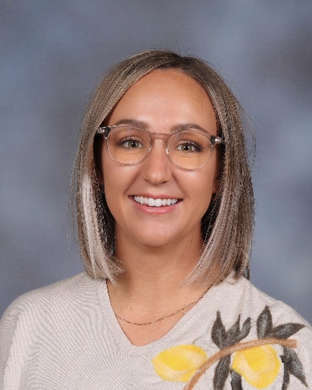 Dacie Barney : Pre-School Teacher