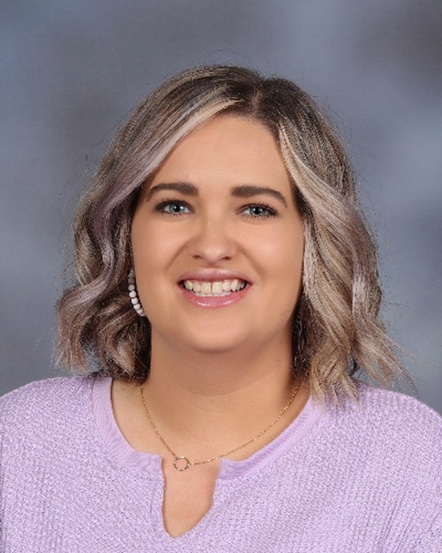 Kaylee Lyman : Para Professional